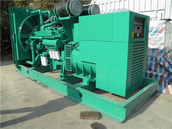 平泉出租发电机 发电机组厂家：柴油发电机组的控制屏的作用是什么？