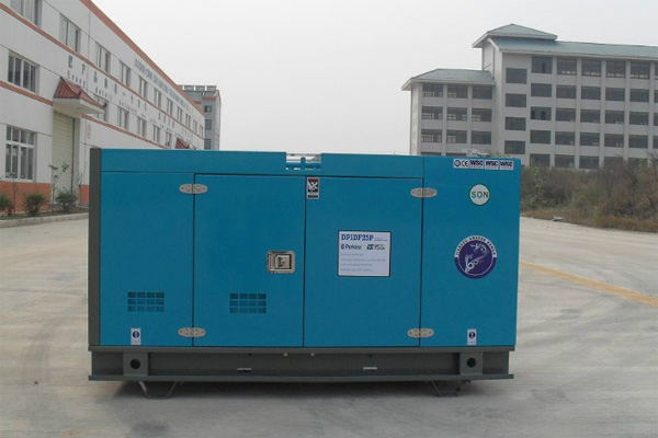 平泉发电机租赁如何正确安装空气滤清器？